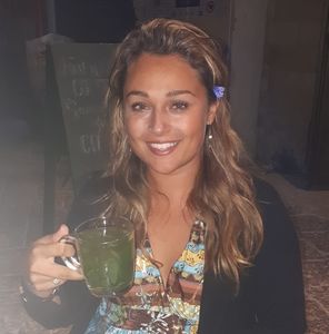 Meet your Posher, Olivia